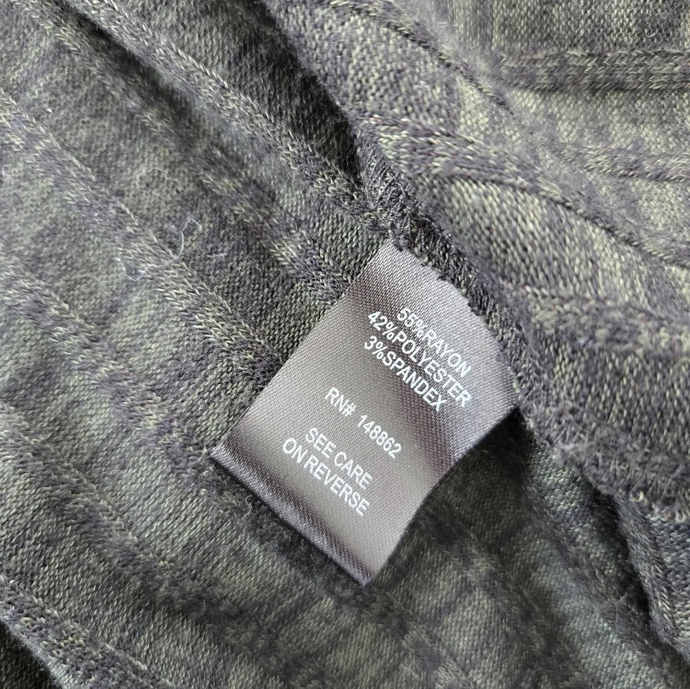 Torrid Size 2X Mini Hacci Skater Dress. Olive Green. Good preowned condition. - Picture 10 of 11